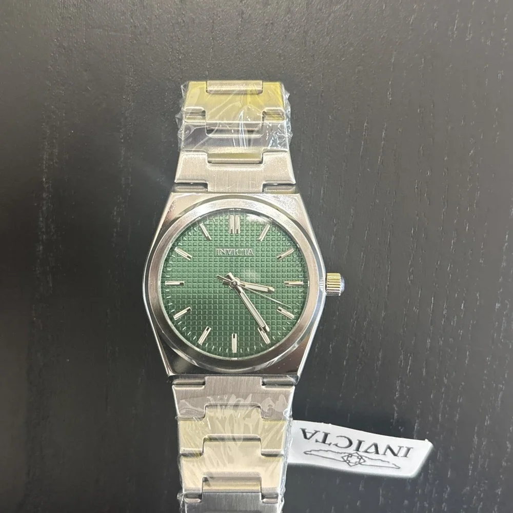 Invicta Men's Wristwatch Green Dial Silver Metal Band Analog Baton Indexes